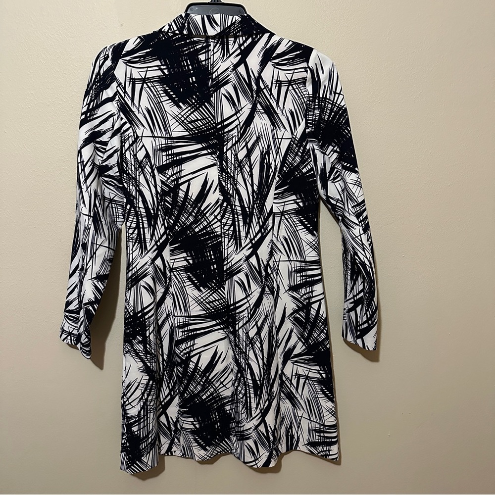 NWT Appleline Women's Cardigan Dress Long Sleeve Palm Print Black White Size 42 - Picture 2 of 11